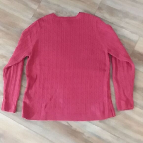- Croft & Barrow women's XL crewneck sweater. Red with metallic thread - Picture 5 of 7
